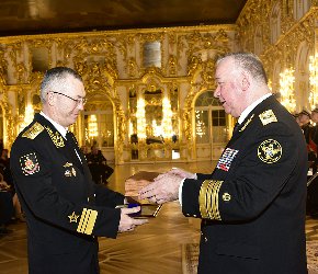 О награждении орденами и медалями Санкт-Петербургского МС