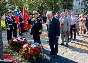 Памяти полярных конвоев